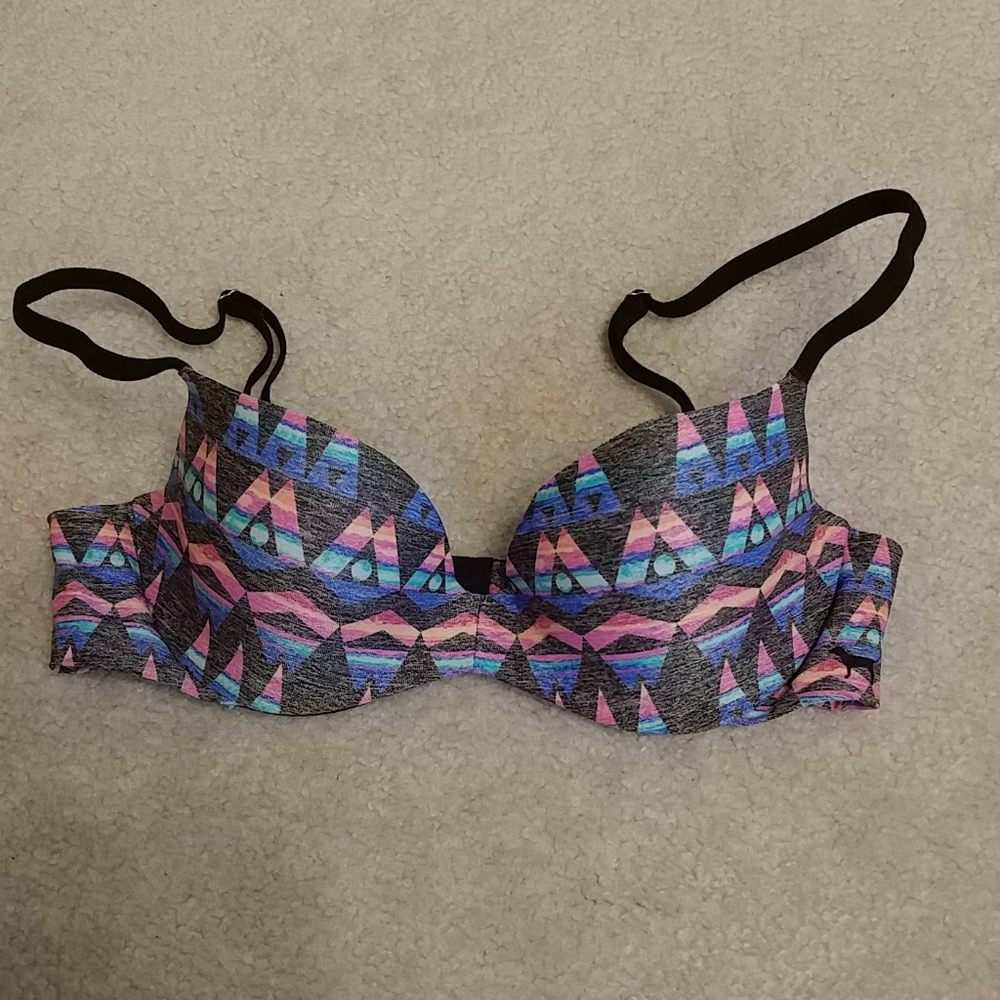 Victoria Secret PINK Light Lift, Multicolor, 32A